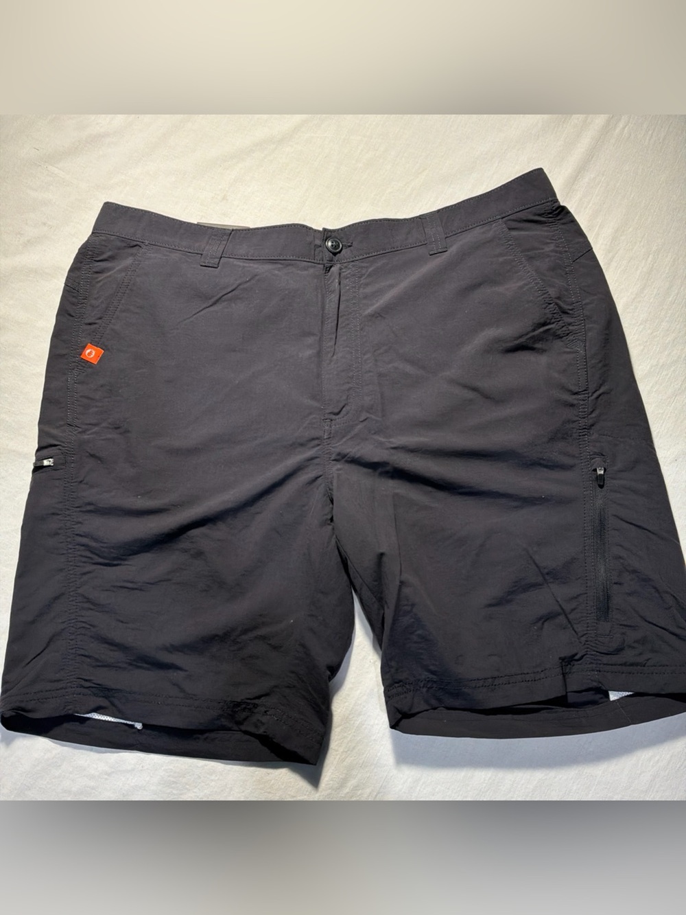 The American Outdoorsman Hiking Shorts Men Sz XL Gray Camo Water Repellant NWT